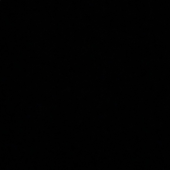 Meet your Posher, Hannah - Picture 1 of 1